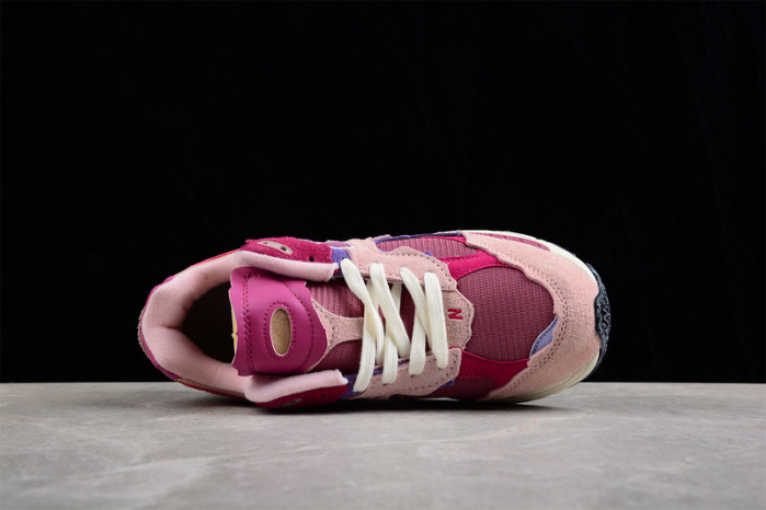 New Balance 2002R 