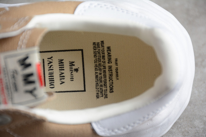 Ma*s*n mihara yasuhiro sneaker ao8fw731
