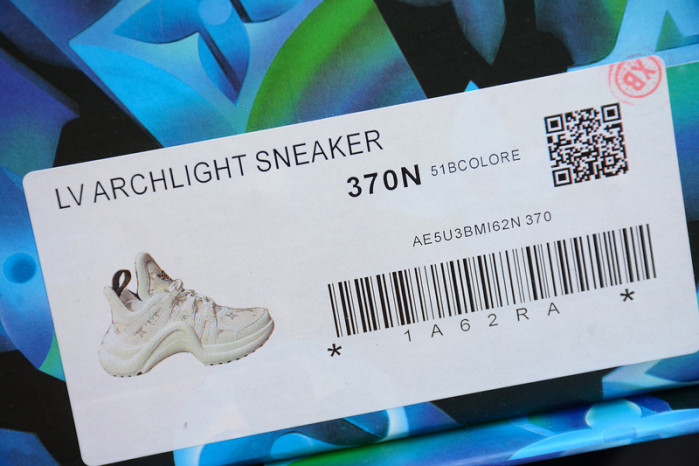 LVT SNEAKERS LVA-002