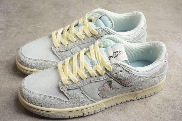 Nike Dunk Low SE