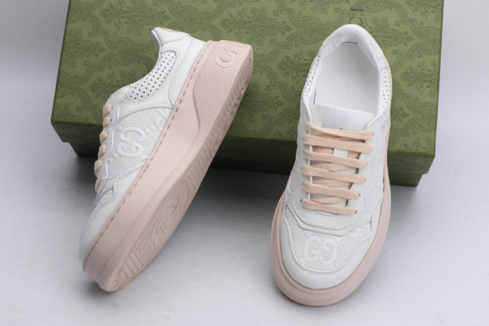 GC LOW-TOP SNEAKER