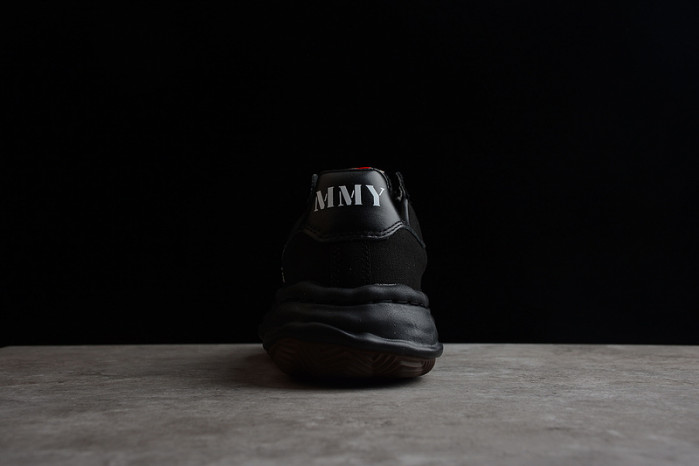 Ma*s*n mihara yasuhiro sneaker ao8fw735